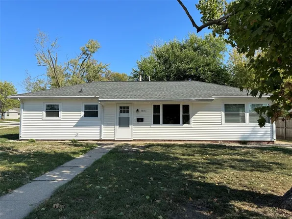 3616 Houston St NE, Cedar Rapids, IA 52402