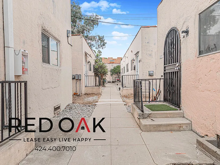 5217 Virginia Ave #5221-1/2 — Photo 9