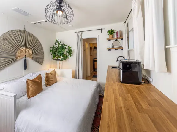 1303 Haynes St, San Marcos, TX