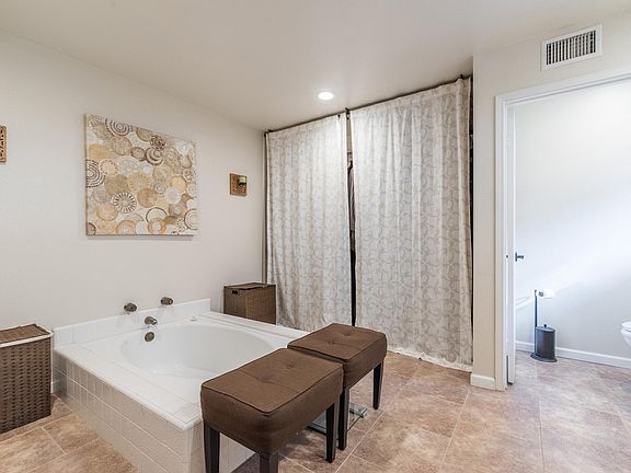 2nd image of 4381 Mountain Shadows Dr