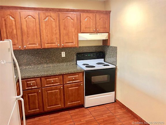 3rd image of 7920 Camino Real APT 405