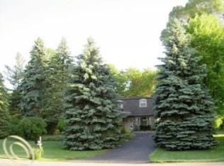 47072 Curtis Rd, Northville, MI 48168