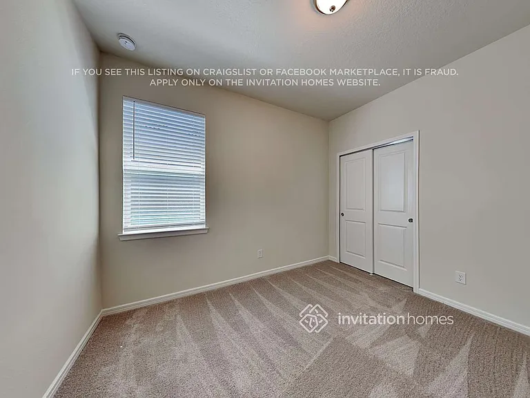 2600 Blowing Breeze Ave — Photo 11