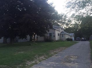 3223 Burlingame Ave SW, Wyoming, MI 49509