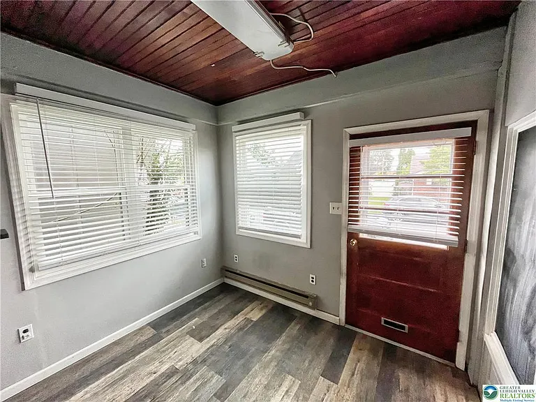 1022 S 10th St — Photo 3