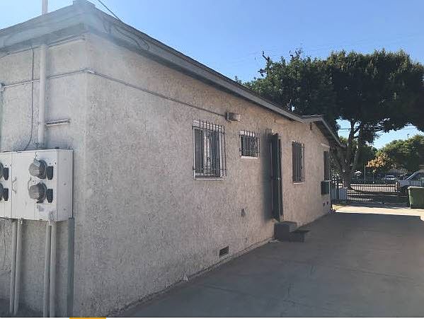 2nd image of 10324 Avalon Blvd