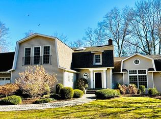91 Deer Run Rd, Woodbridge, CT 06525