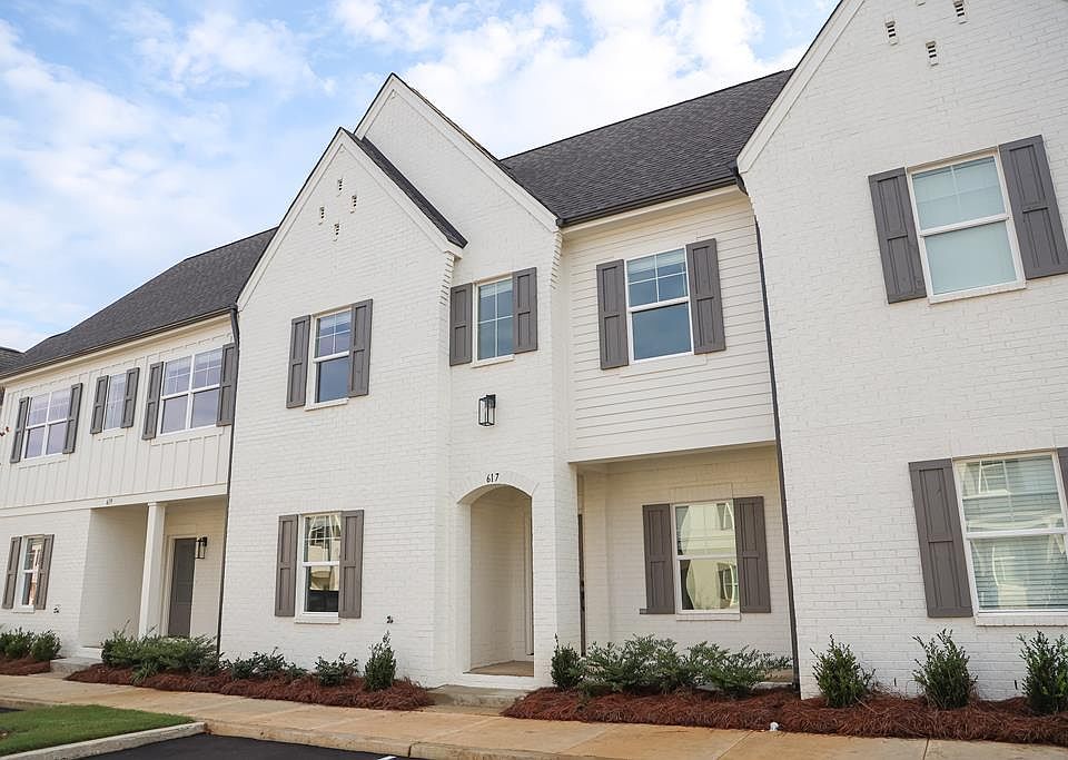 1st image of 617 Cottage Grove Cir