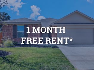 404 Hideaway Dr, Cleburne, TX 76033