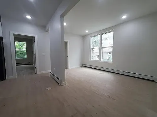 177 Van Nostrand Ave #R Photo 1 177 Van Nostrand Ave #R Photo 1