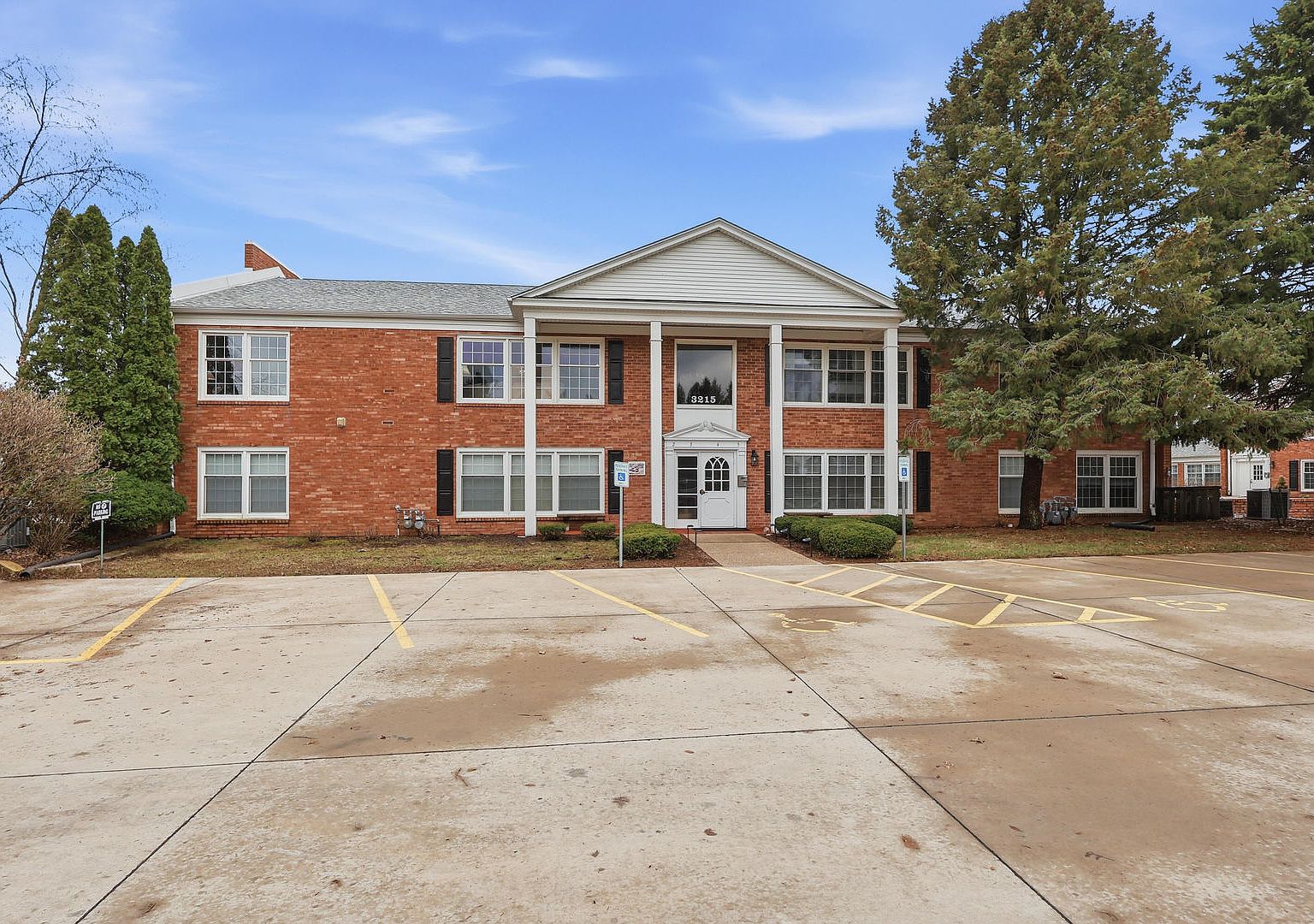 3215 E Locust St #A1-3