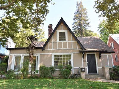 585 33rd St, Sacramento, CA, 95816