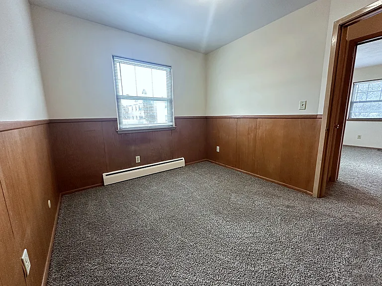 Lexlawn Apartments — Photo 20