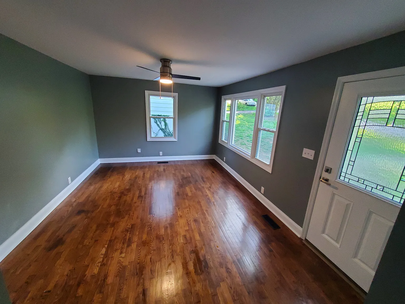 2 bed, 875 sqft, $1,750 — Photo 4