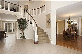 3rd image of 101 Meadowlark Ln