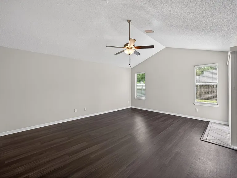 3550 Sheldrake Dr — Photo 16