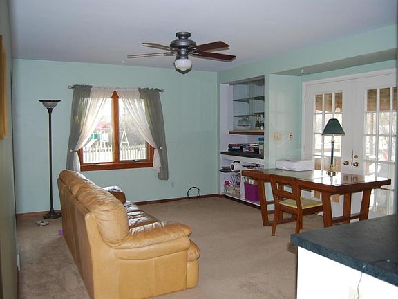 3rd image of 869 Havendale Dr