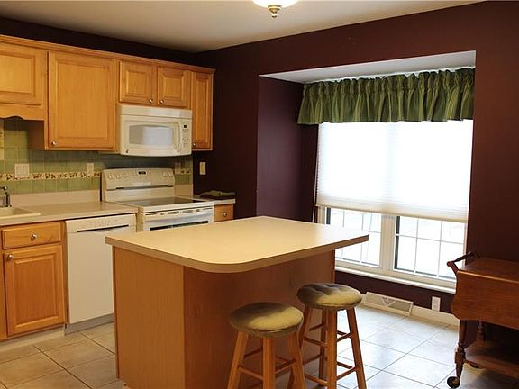 4th image of 500 Thorncliffe Dr