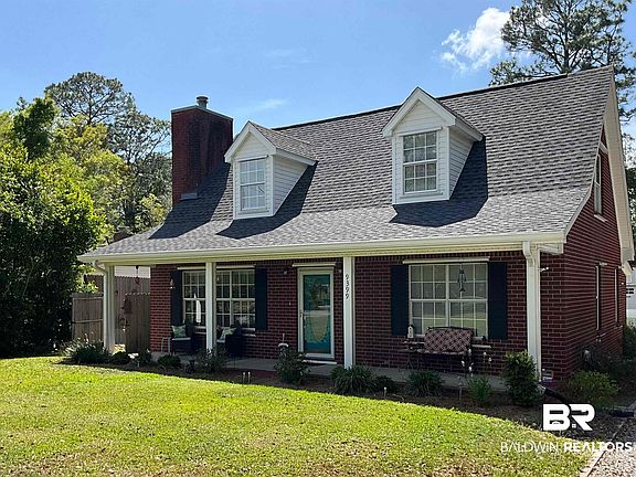 3rd image of 9399 Woodland Dr