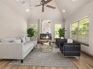 1910 Riverstone Rd, Bentonville, AR 72712