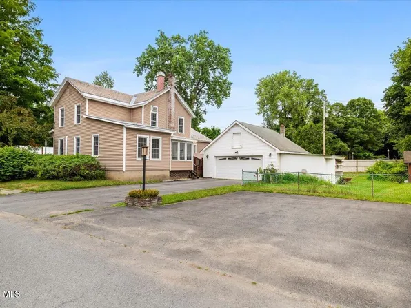 7 Swan Street, Hudson Falls, NY 12839