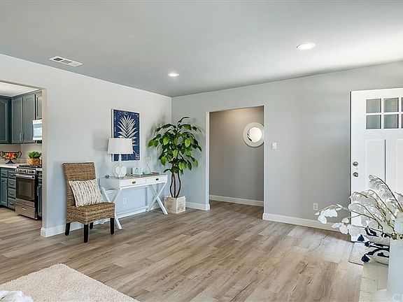 5th image of 530 Leanna Dr