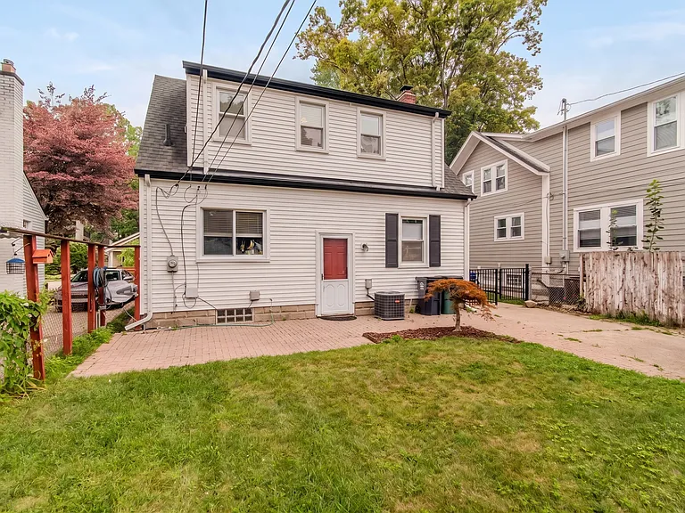727 Forest Ave — Photo 14