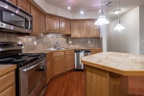 5th image of 13511 97th Ave E Unit 204