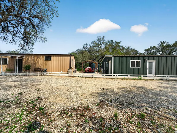 1050 Hickory, San Antonio, TX 78264