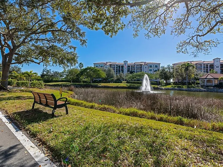5408 Eagles Point Cir #302 — Photo 45