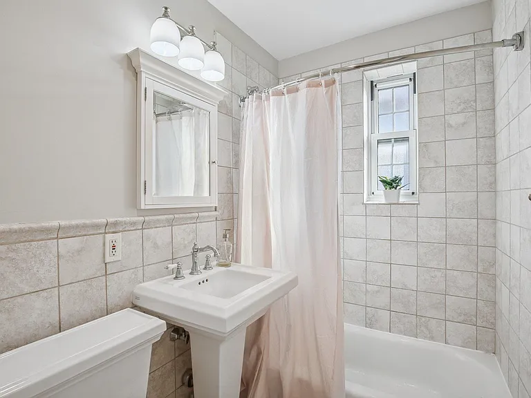8600 Boulevard E #5F — Photo 17