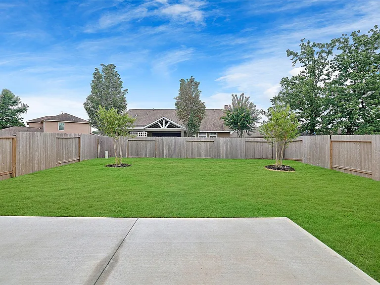 245 Douglas Hills Dr — Photo 26