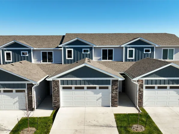 209 NW Waverly Dr, Waukee, IA 50263