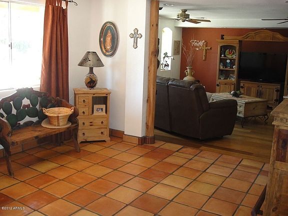 3rd image of 2034 E Monte Cristo Ave