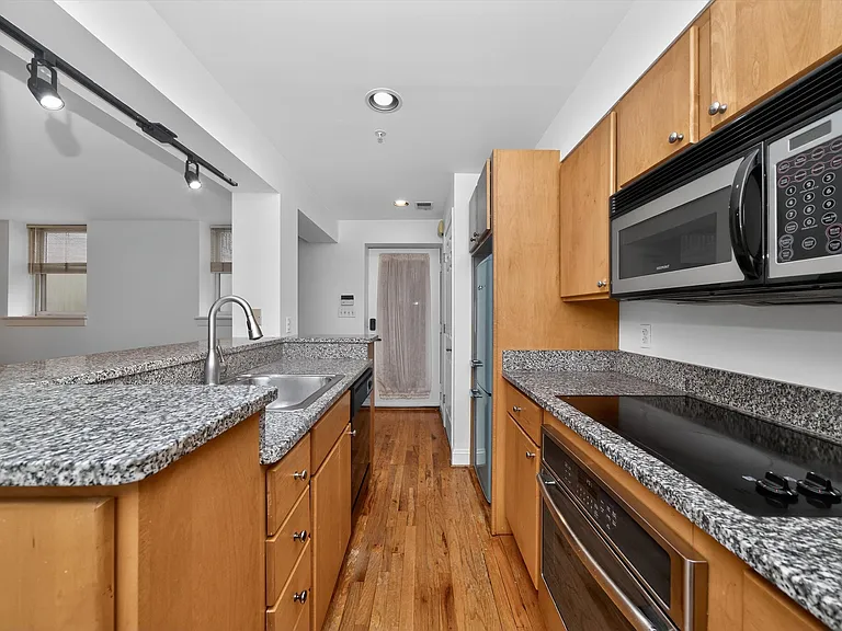 2801 Connecticut Ave NW #15 — Photo 9