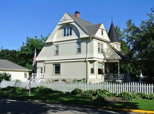 521 S 7th St, Osage, IA 50461