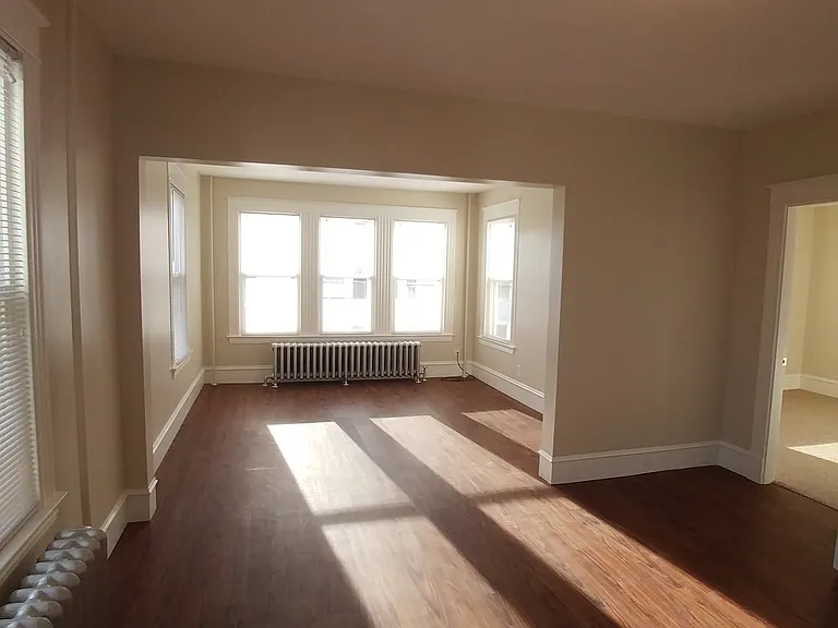 106 Walnut St #2 — Photo 4