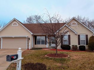 3412 Clearfield Ct, Saint Charles, MO 63303