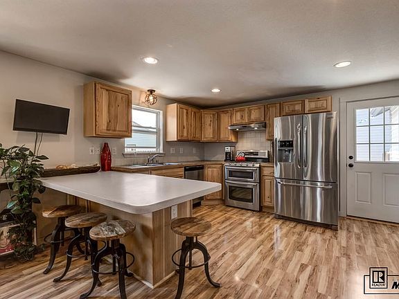 2nd image of 2381 Penny Ln