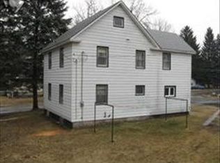 33 Swanzey St, Athol, MA 01331