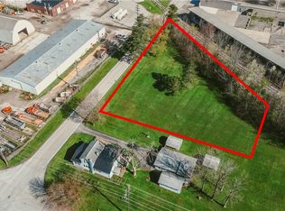 S Sycamore St, Jefferson, OH 44047