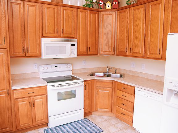 2nd image of 117 Sheffield Way