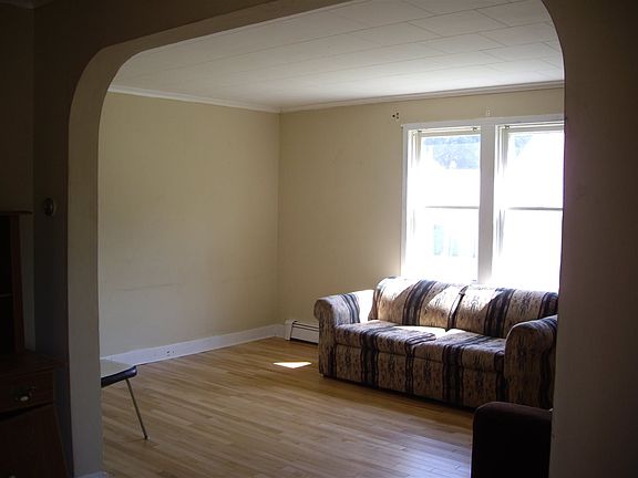 3rd image of 600 Kennedy St