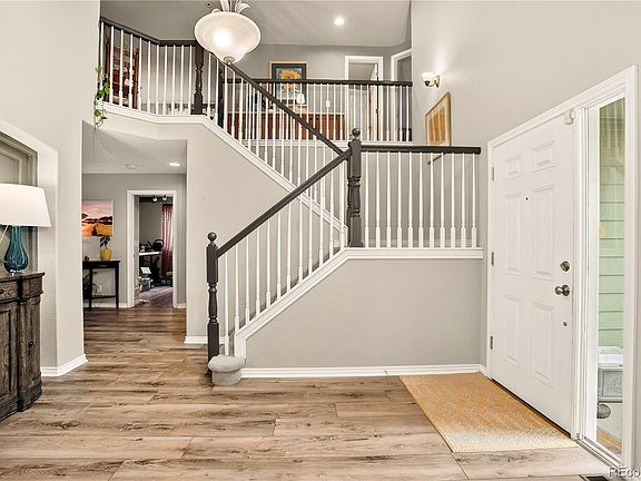 5th image of 919 Taylor Lane