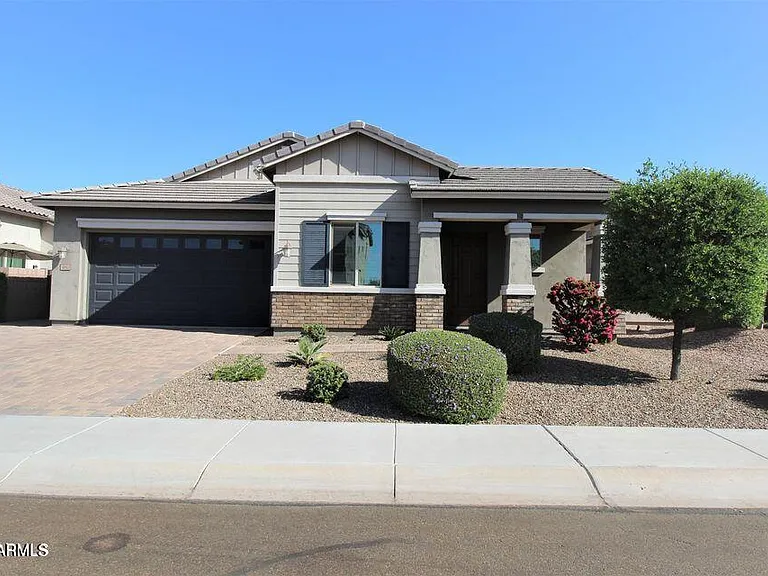 480 E Torrey Pines Pl — Photo 1