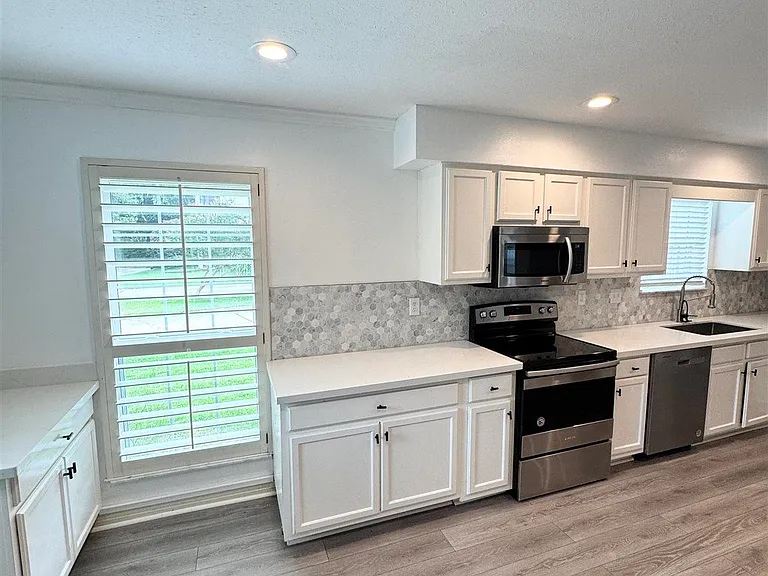 3019 Keats Dr — Photo 11