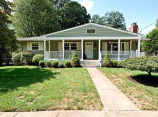 803 Meadow Ln SW, Vienna, VA 22180