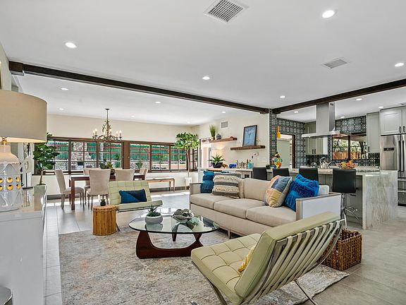 2nd image of 445 E Avenida Hokona