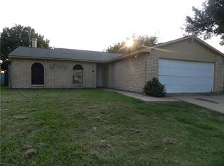 7616 Spicebush Rd, Fort Worth, TX 76133