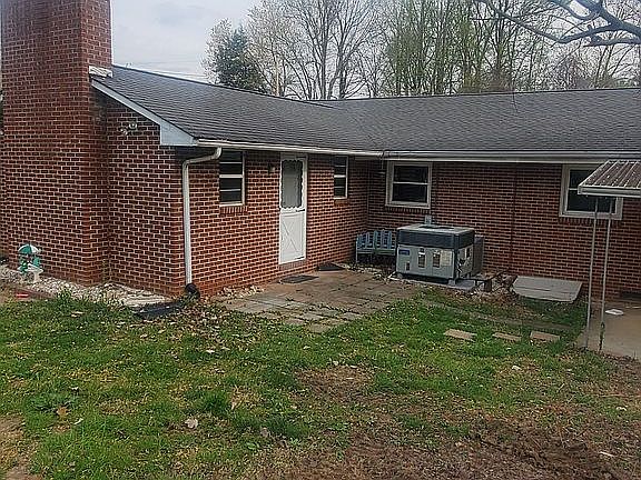 4th image of 138 Hills Ave